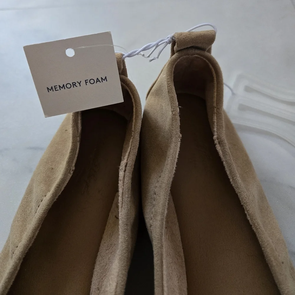 Universal Thread NWT Nude Beige Ballet Flats Size 10 - Picture 2 of 7